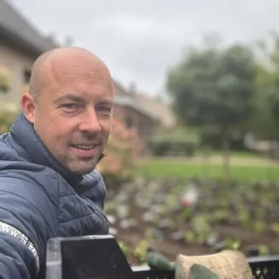 Sammy Deburggraeve is tuinarchitect van natuurlijke tuinen